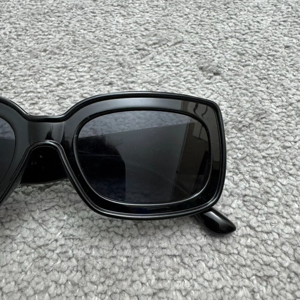 Unbranded overview great